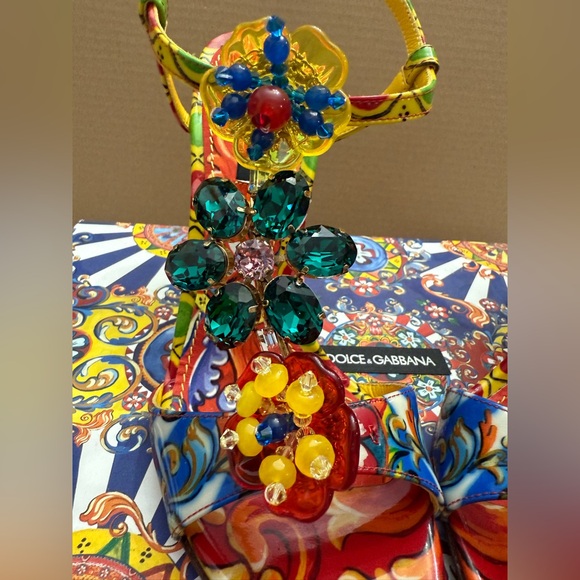 NEVER WORN Dolce & Gabbana Jeweled T-Strap Sandal Heels - Picture 3 of 11